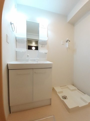 洗面設備　広い洗面スペース