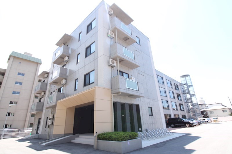 建物外観　新潟駅徒歩圏内の好立地