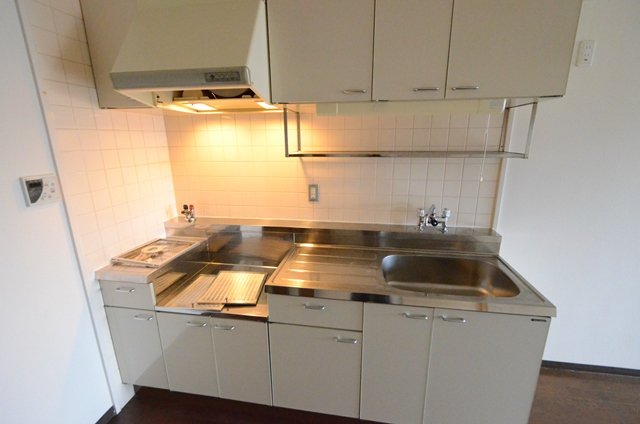 キッチン　壁付けキッチンでスペースを有効活用できます！