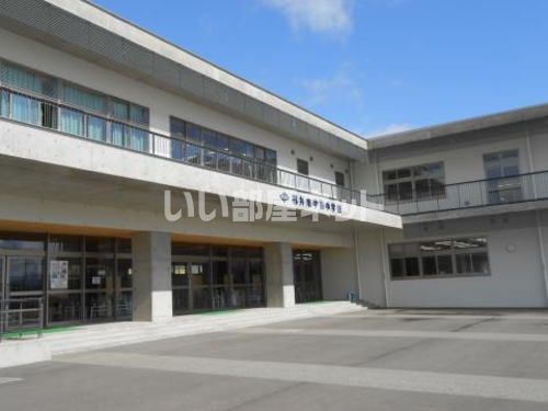 小学校　福井市立中藤小学校（小学校）まで505m