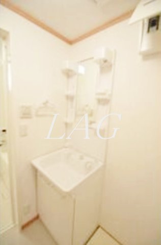 洗面設備　独立洗面台です。