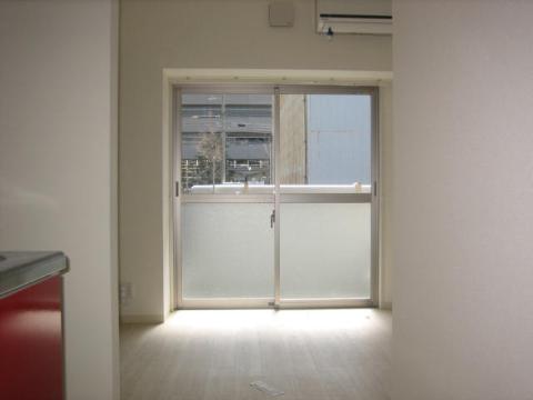 居室・リビング　室内