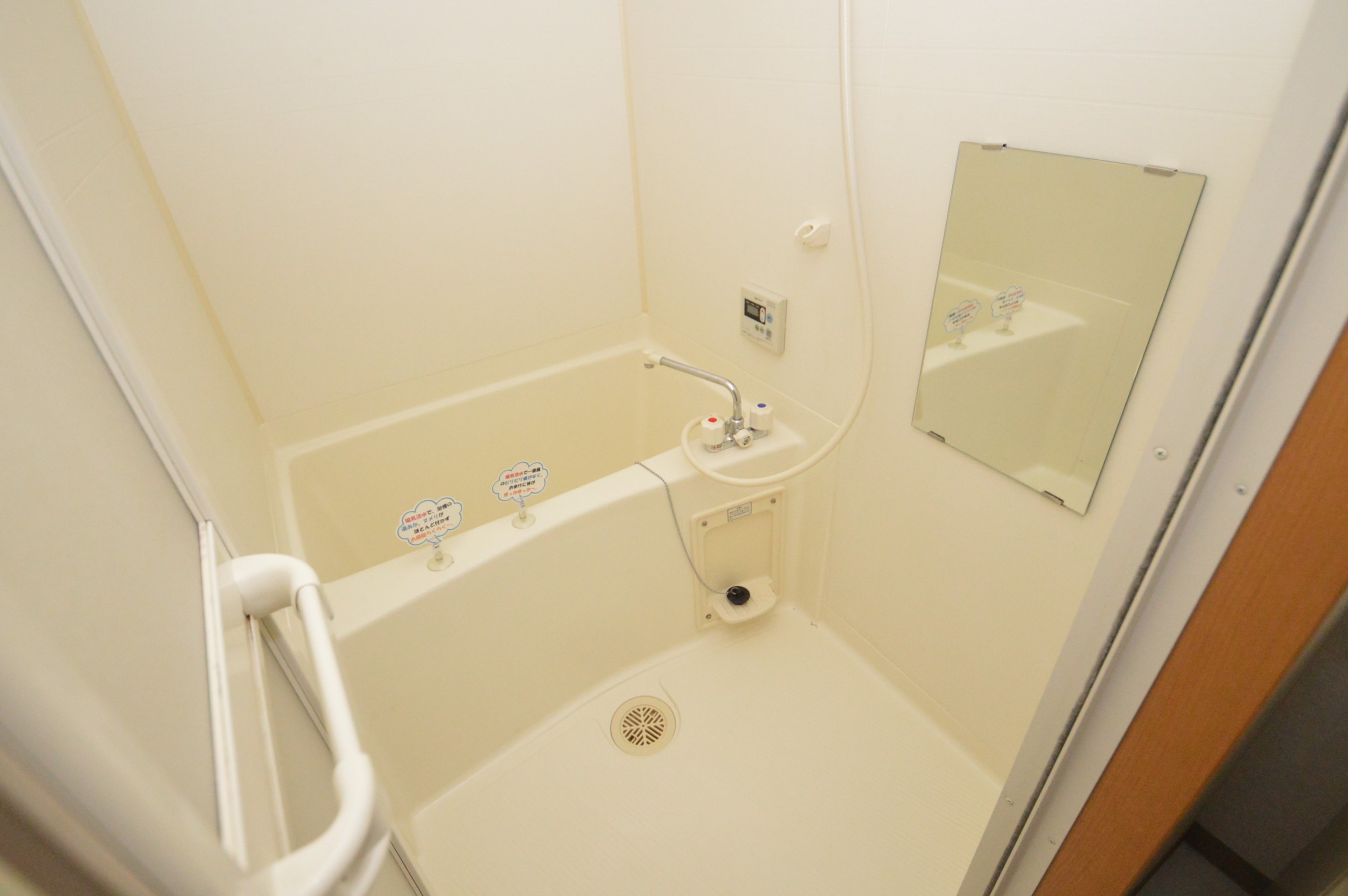 バス・シャワールーム　（参考）他室の写真を使用しています。現況優先となります。