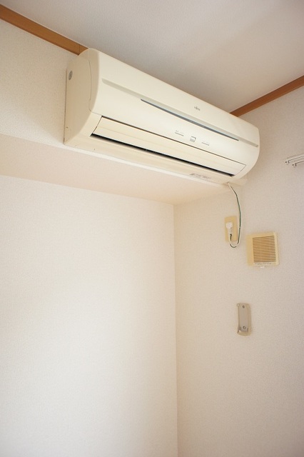 その他設備　洋室のエアコンです
