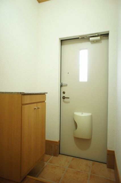 玄関　玄関にウェルカムグッズが飾れるスペースあり☆