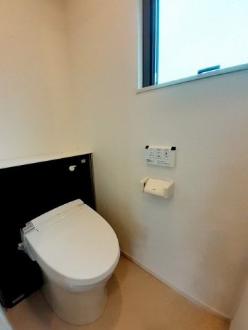 トイレ　シンプルで使いやすいトイレです