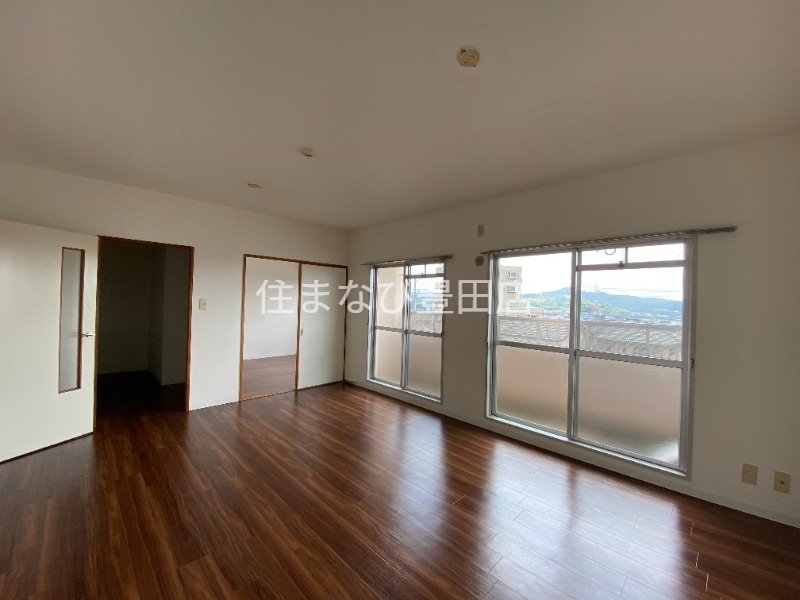 居室・リビング　同型別部屋写真