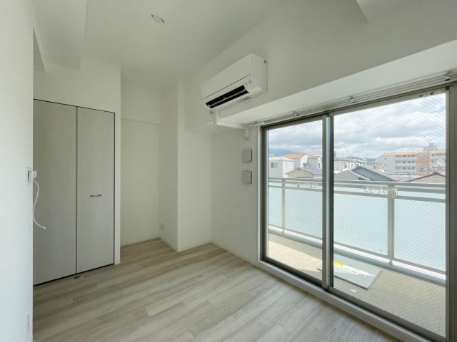 居室・リビング　同物件別部屋写真