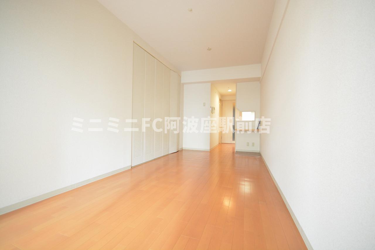 居室・リビング　※別号室参考写真