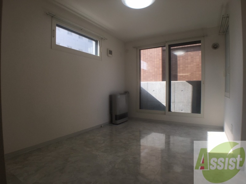 居室・リビング　広くてキレイなお部屋が広がっていて、充実した生活が送れそう。