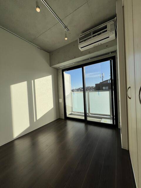 居室・リビング　フローリングです