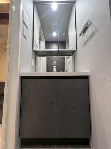 洗面設備　※他部屋の同じ間取りの写真になります。