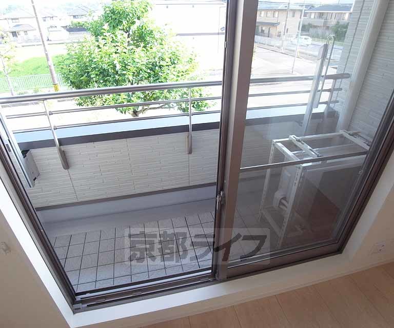 バルコニー　南向きで日当たりも良さそうですね。