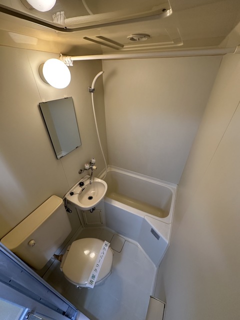 バス・シャワールーム　別部屋参考写真です