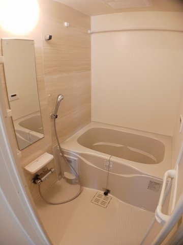 バス・シャワールーム　お風呂で日々の疲れを落としましょう