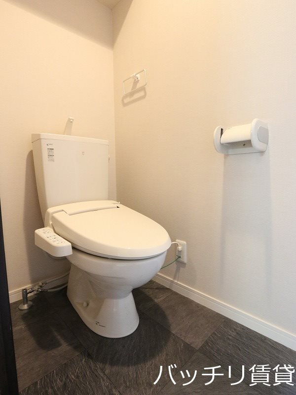 トイレ　別号室イメージの為、現状を優先致します