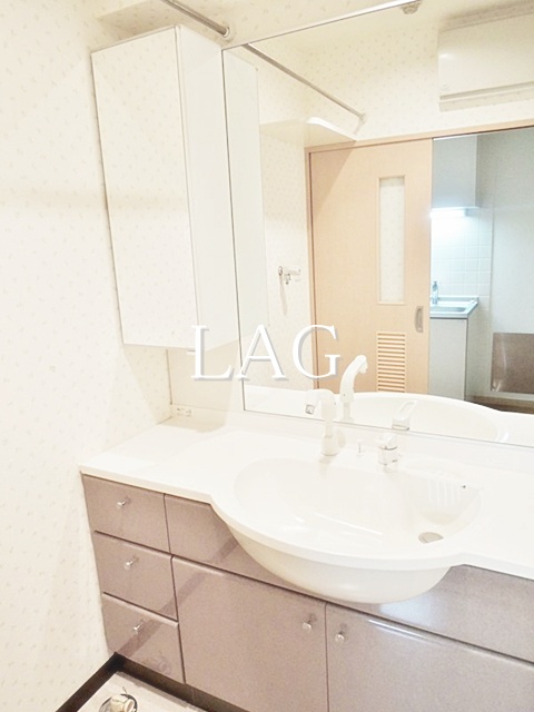 洗面設備　洗面台です。