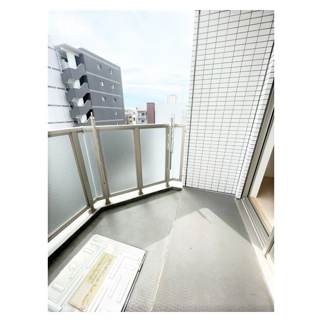 バルコニー　※別部屋の参考写真です。