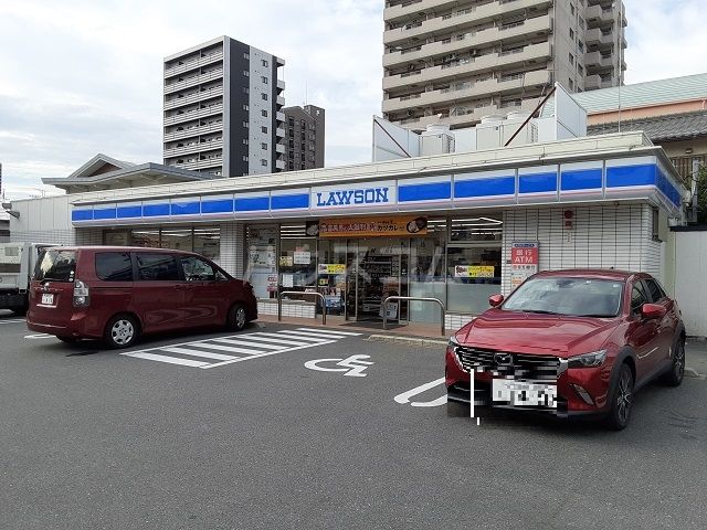 コンビニ　ローソン 四日市中部店（コンビニ）まで310m