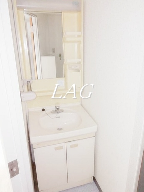 洗面設備　洗面台です。