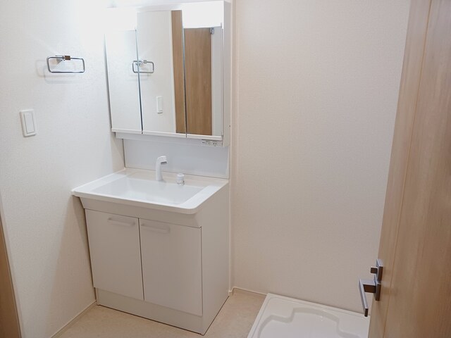 洗面設備　洗面化粧台