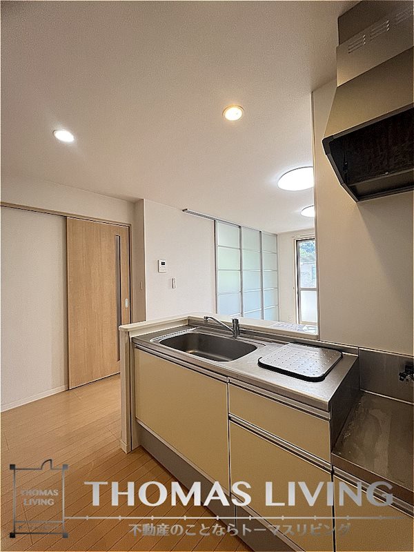 キッチン　コンロ設置可。お好きなコンロを設置ください。