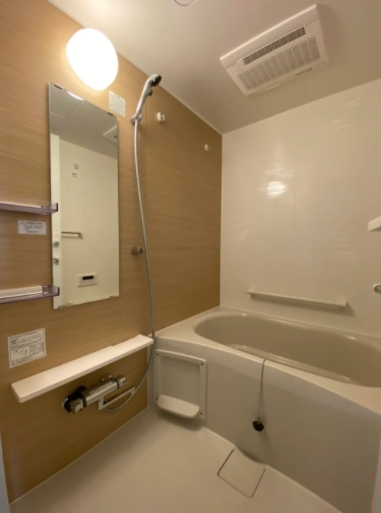 バス・シャワールーム　☆ゆっくりくつろげるお風呂☆