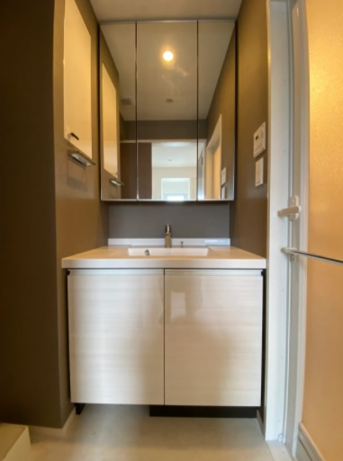 洗面設備　☆清潔なトイレ☆