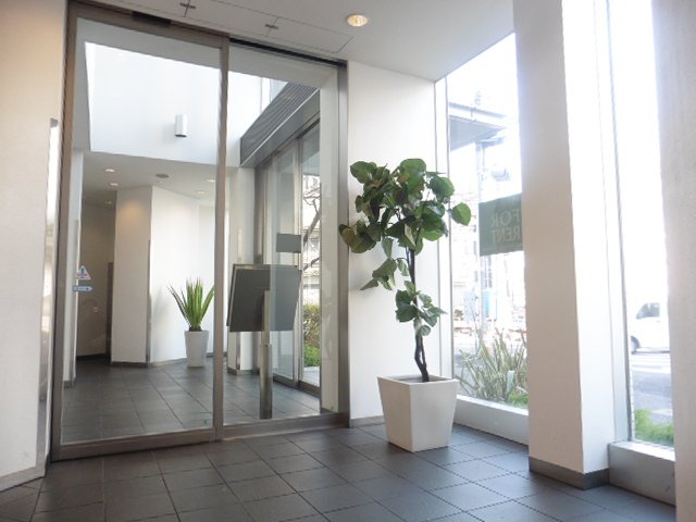 エントランス　エントランス