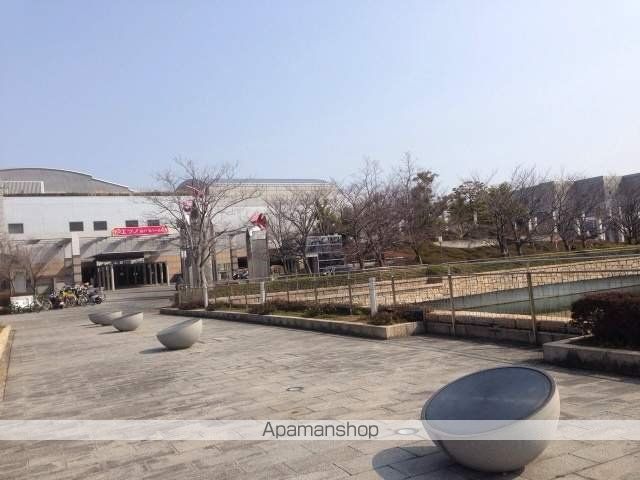 その他　文化会館　泉の森ホール（その他）まで570m