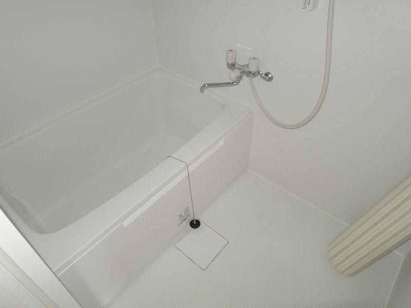 バス・シャワールーム　バスルーム・トイレの独立設計で快適な毎日