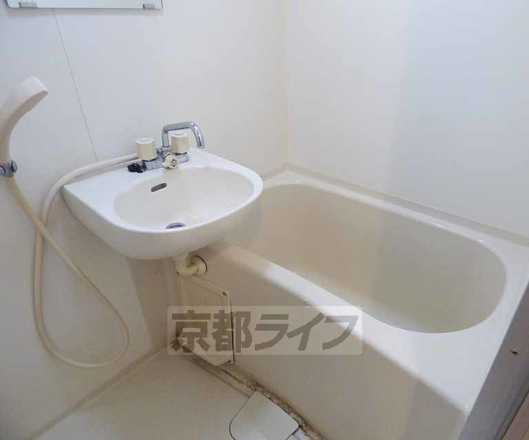 バス・シャワールーム　バスです。