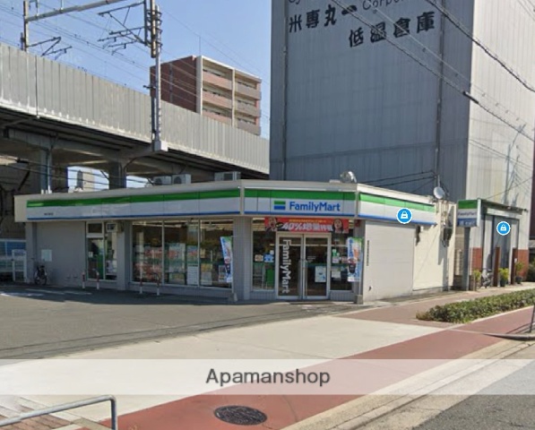 コンビニ　ファミリーマート（コンビニ）まで175m