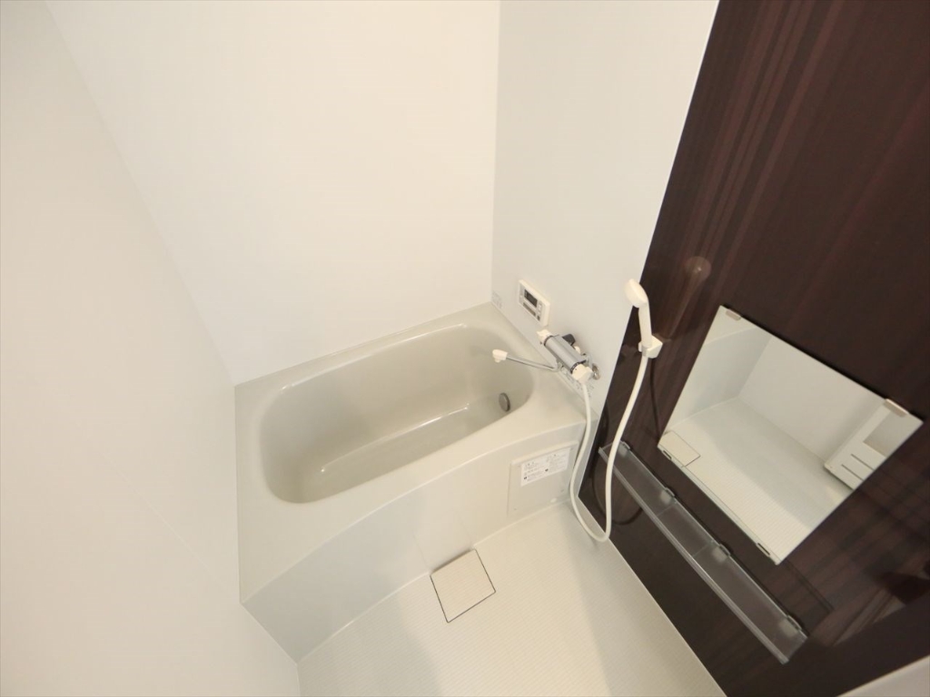 バス・シャワールーム　追い焚き　浴室暖房乾燥機　24時間換気　オートバスバスルーム