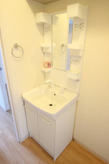 洗面設備　※別部屋の写真です