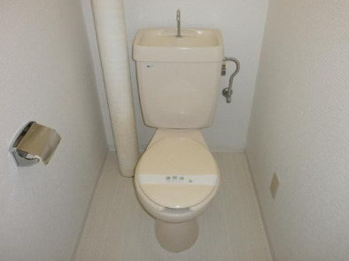 トイレ　画像は別号室。ご参考にどうぞ