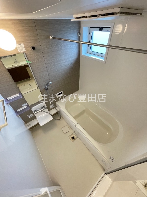 バス・シャワールーム　同型別部屋写真