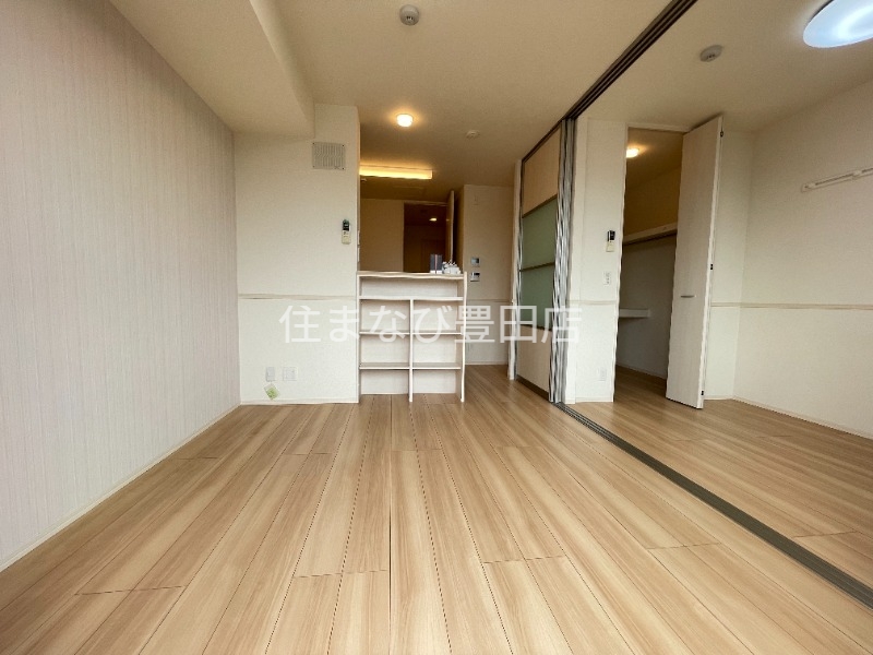 居室・リビング　同型別部屋写真