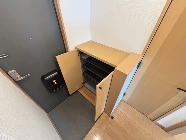 収納　便利なシューズボックス付き★