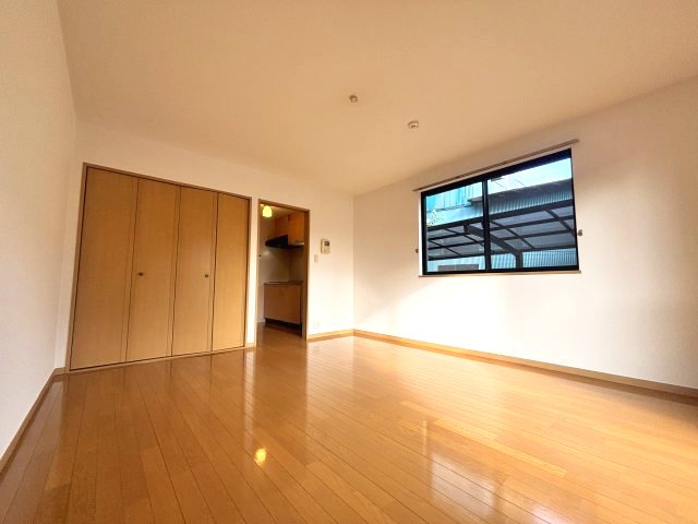 居室・リビング　室内の別角度★