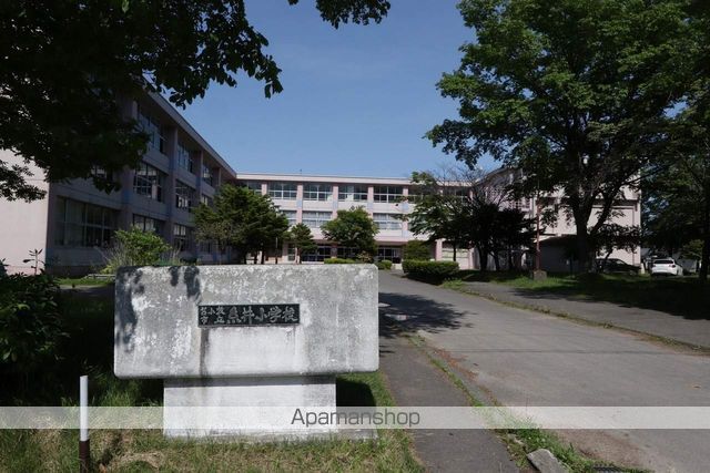 小学校　糸井小学校（小学校）まで987m