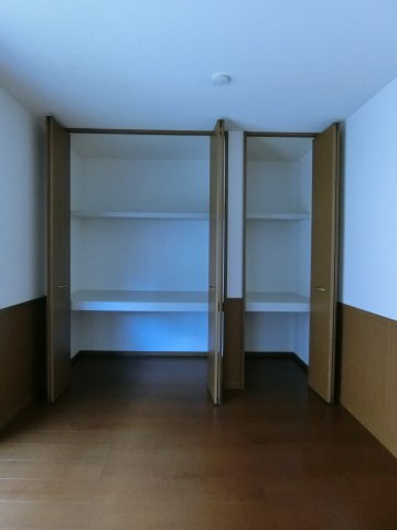 収納　イメージ102号室の写真（反転あり）