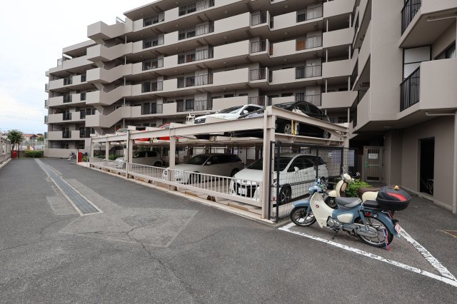 駐車場　立体駐車場