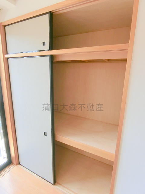 収納　洋室収納