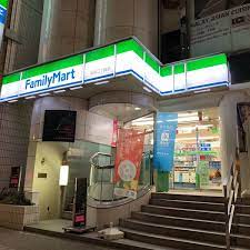 コンビニ　ファミリーマート 渋谷東二丁目店（コンビニ）まで373m