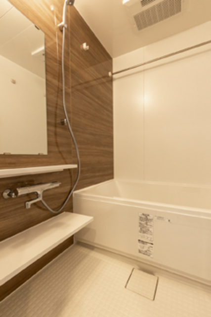 バス・シャワールーム　※写真は同タイプ住戸です。