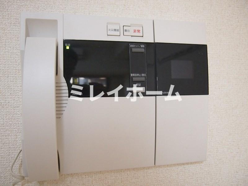 セキュリティ　同建物内、別のお部屋の参考写真になります。