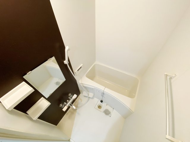 バス・シャワールーム　別号室の参考写真です。