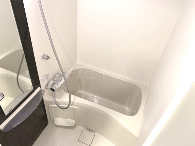 バス・シャワールーム　※反転タイプになります