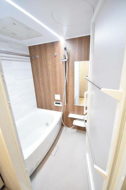 バス・シャワールーム　別部屋参考写真